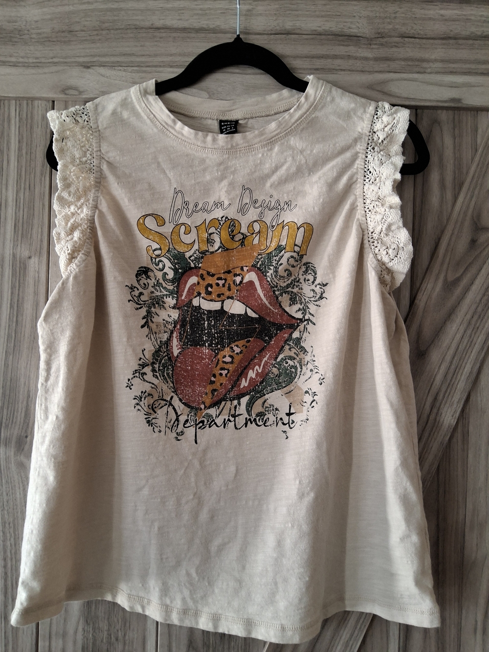 SHEIN Cream Graphic Lace-Trim Tank with Red & Yellow Print